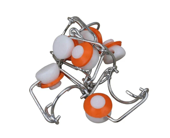 Plastic Swing Clip with rubber seal