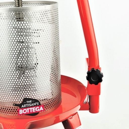 Press T-BAR Manual Fruit Press #20 BE Red Frame with S/S Rolled Basket - Baesso - Image 4