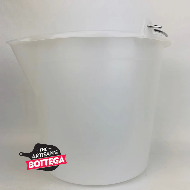 White Food Grade Bucket 18 L with handle - Image 3